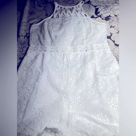 New Crochet white Romper - Picture 8 of 13